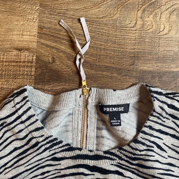 Zebra sweater - Picture 2 of 4